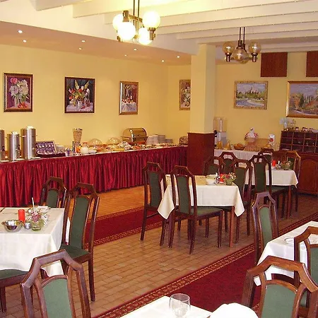 Hotel Esztergom 3*